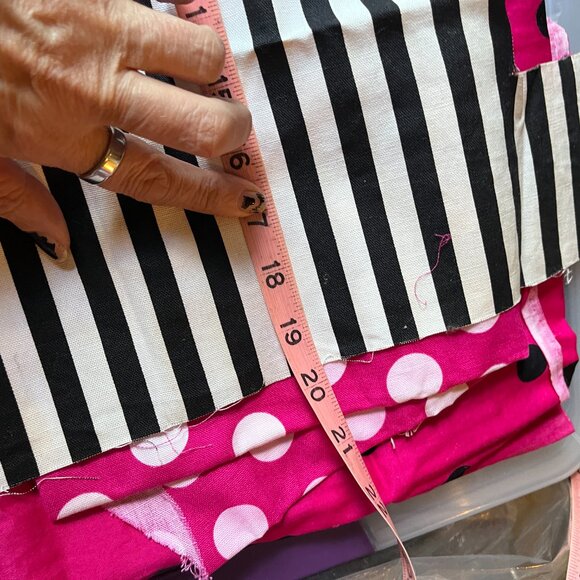 36 PC Vintage Cotton Fabric Bundle - Picture 11 of 16